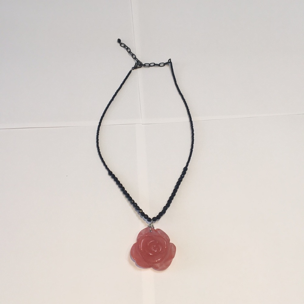 ⬇️ SALE Flower Necklace